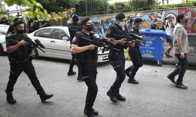 Τουρκία: Δέκα ύποπτοι για συμμετοχή στο Ισλαμικό Κράτος συνελήφθησαν στην Κωνσταντινούπολη