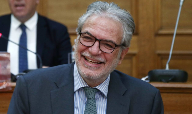 Stylianides visits Dadia National Park at head of delegation, as wildfire enters fourth day