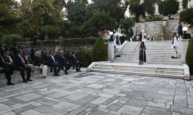 Στο Προεδρικό Μέγαρο η δεξίωση για την 48η επέτειο αποκατάστασης της Δημοκρατίας