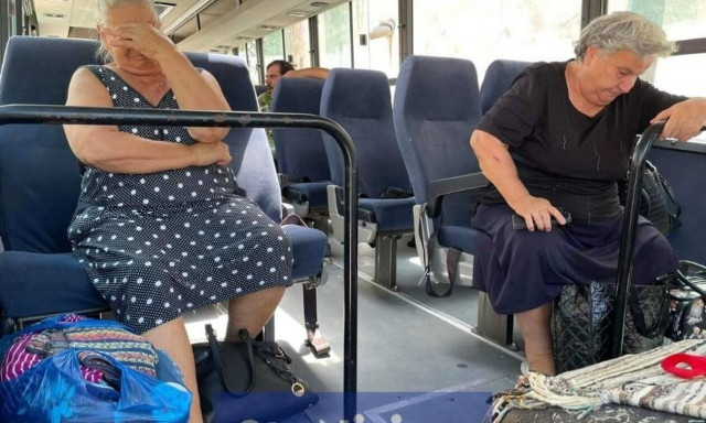 Φωτιά στη Μυτιλήνη: Συγκλονιστικές μαρτυρίες κατοίκων - Δάκρυα σε Βρίσα και Σταυρό που εκκενώθηκαν