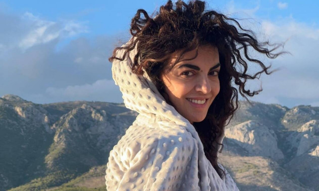 Μαρία Σολωμού: Με μικροσκοπικό μπικίνι ανέβασε τη θερμοκρασία στα ύψη (photos)