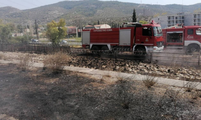 Φωτιά τώρα στον Σκαραμαγκά