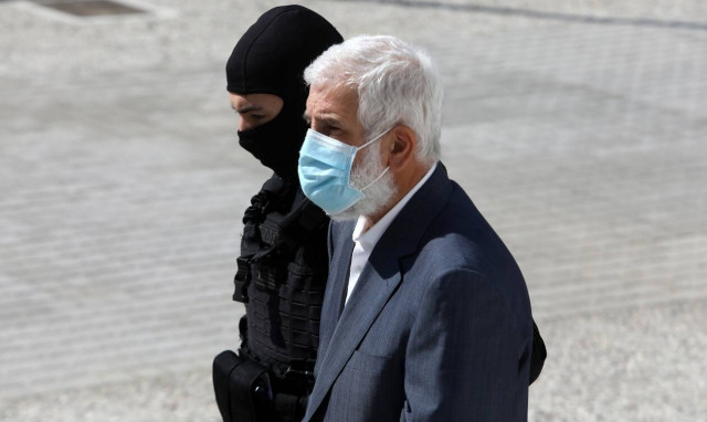 Δίκη Φιλιππίδη: Χωρίς χειροπέδες και φρουρά στο δικαστήριο
