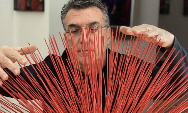 Ο Κωστής Γεωργίου επιστρέφει στην Αθήνα με την έκθεση «ENIGMA 2»