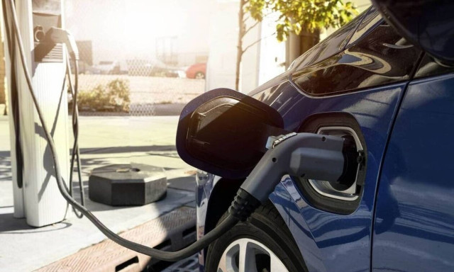 Greek government launches subsidy programme for purchase of e-vehicles