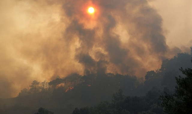 LIVE η ενημέρωση της Πυροσβεστικής για την εξέλιξη των πυρκαγιών