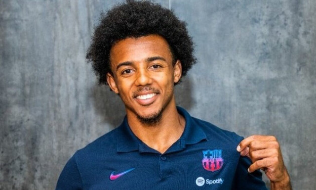 Υπέγραψε στην Μπαρτσελόνα ο Κουντέ