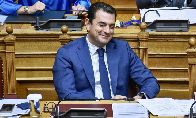 Βουλή: Κατατέθηκε η διάταξη για το πλαφόν των 5 ευρώ στα μηνιαία πάγια των λογαριασμών ρεύματος