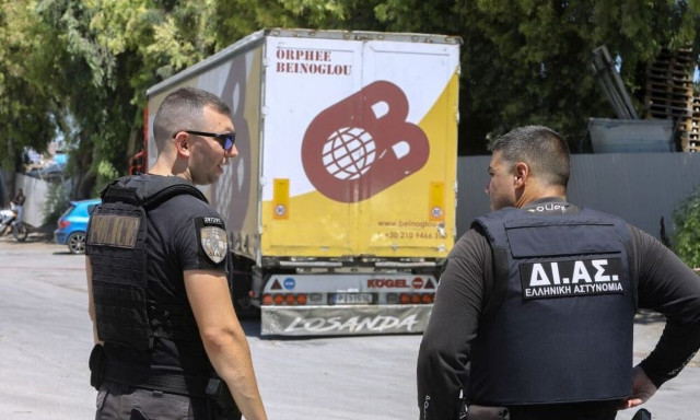 Θρίλερ στη λαχαναγορά του Ρέντη: Τα αναπάντητα ερωτήματα με τον νεκρό 47χρονο οδηγό