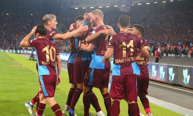 «Υπερπρωταθλητές» Τουρκίας Μπακασέτας και Σιώπης με την Τραμπζονσπόρ