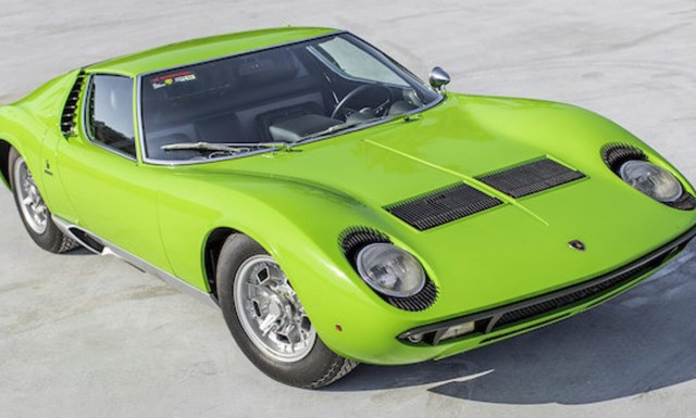 Πόσο πωλείται μία κούκλα Lamborghini Miura του 1969;