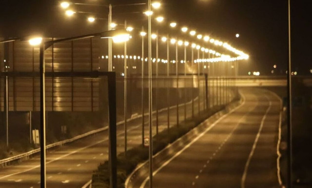 Το σχέδιο για την ενέργεια: Μείωση δημόσιου φωτισμού για να χτυπήσει κόκκινο η εγκληματικότητα