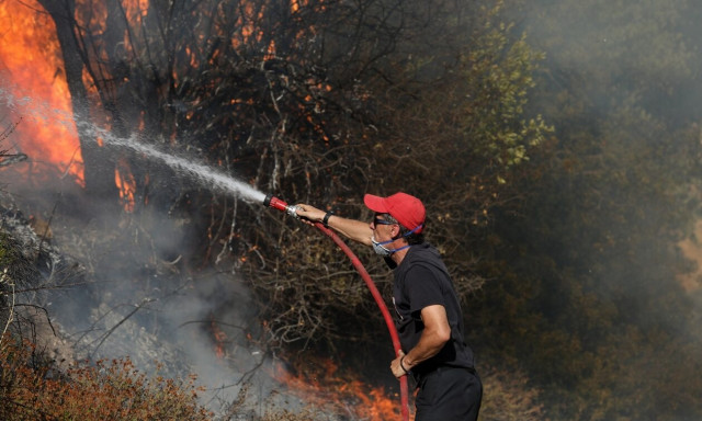 Φωτιά σε εξέλιξη στη Φθιώτιδα: Επιχειρούν επίγειες και εναέριες δυνάμεις