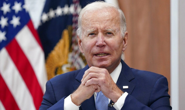 Τζο Μπάιντεν: «Αισθάνεται καλά» και παραμένει σε απομόνωση