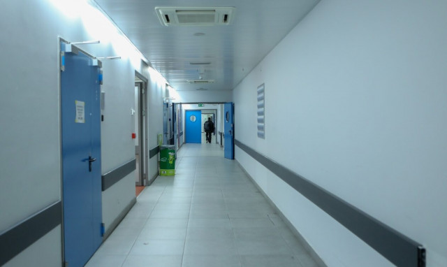 Μπουλμπασάκος: Δύσκολες οι εφημερίες στα νοσοκομεία, το ΕΣΥ σηκώνει το βάρος της πανδημίας μόνο του