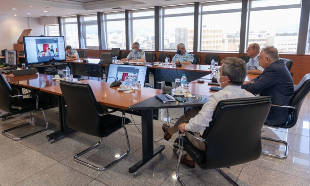 Αυξημένη η κίνηση στα αεροδρόμια και τις πύλες εισόδου της χώρας