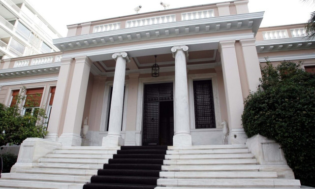 Κυβέρνηση: Αυστηρό μήνυμα στους παρόχους ενέργειας – «Συμμορφωθείτε ή θα είναι βαρύς ο πέλεκυς»