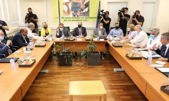 Κύπρος - Εθνικός Κατώτατος Μισθός: Ολοκλήρωσε τις διαβουλεύσεις με εργοδότες ο Κούσιος