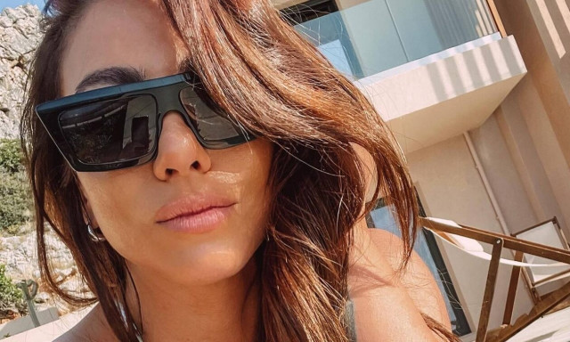 Ευρυδίκη Βαλαβάνη: «Καίει καρδιές» στην Κρήτη (photos)