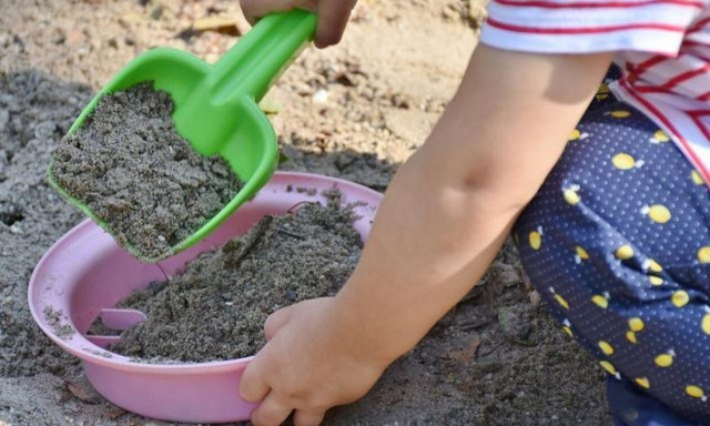 Βόλος: Μητέρα καταγγέλλει ότι επιχείρησαν να αρπάξουν το 20 μηνών μωρό της