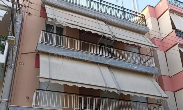 Πατέρας 17χρονης στο Newsbomb.gr: «Η κόρη μου είχε δεχτεί επίθεση το 2016 και στιγματίστηκε»