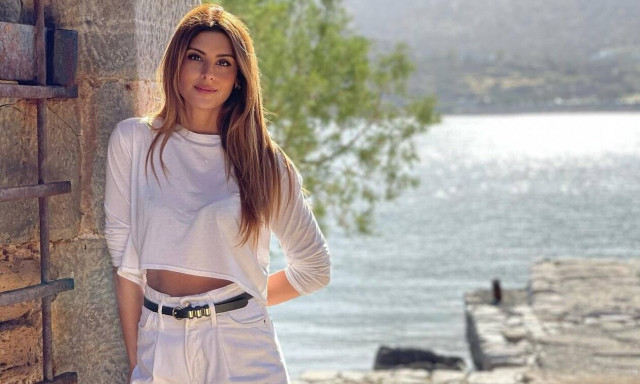 Ανθή Σαλαγκούδη: «Τρελαίνει» τους πάντες με το αψεγάδιαστο κορμί της