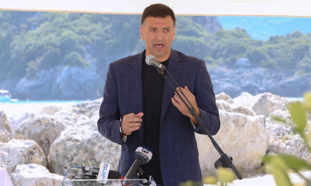 Βασίλης Κικίλιας: Ο Ιούλιος έκλεισε με αύξηση των αφίξεων στο αεροδρόμιο της Κέρκυρας κατά 19,7%