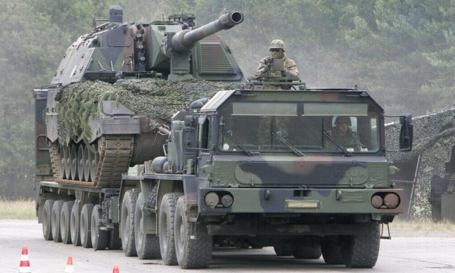 Ουκρανία: Ο ρωσικός στρατός αναφέρει ότι κατέστρεψε αποθήκη με ξένα όπλα