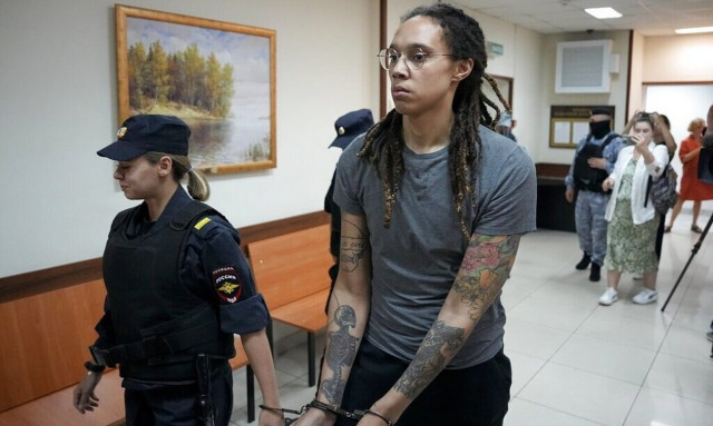 «Κραυγή» απόγνωσης  από την Μπρίτνεϊ Γκράινερ: «Μην τελειώσετε τη ζωή μου»