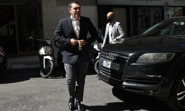 Τσίπρας: Ομολογία ενοχής Μητσοτάκη η παραίτηση Δημητριάδη για το σκάνδαλο των παρακολουθήσεων