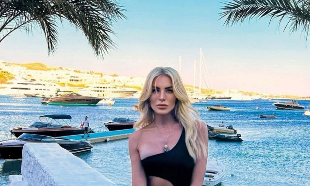 Η Κατερίνα Καινούργιου «τσακώνεται» με χρήστη στο Instagram: «Εσύ πλήρωσες το στήθος μου;»