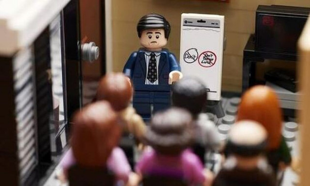 Η LEGO παρουσιάζει το «The Office» με 15 χαρακτήρες από την αγαπημένη τηλεοπτική σειρά