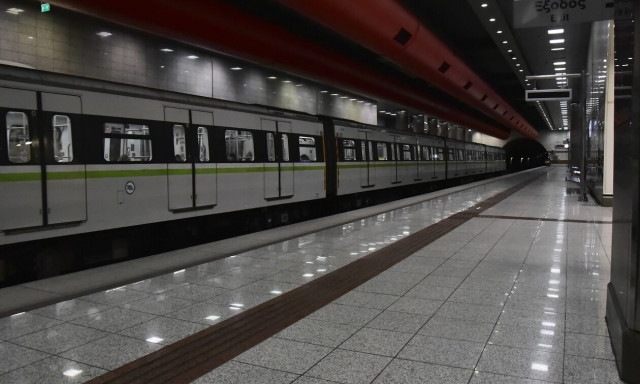 ΜΜΜ: Για ποιους θα ισχύσουν μειωμένα εισιτήρια - Διευκρινίσεις Ζαχαράκη