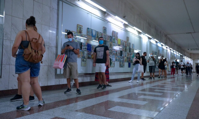 Κορονοϊός: Στο 16,2% η θετικότητα στα τεστ του ΕΟΔΥ -  74 παιδιά νοσηλεύονται σε όλη τη χώρα