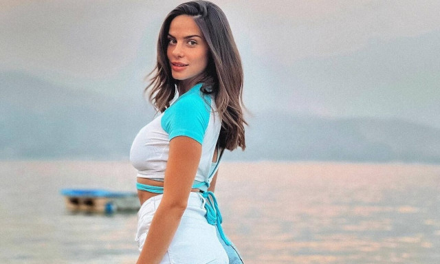 Σοφία Φυρού: Η hot μαμά που «τρελαίνει» το Instagram (photos)