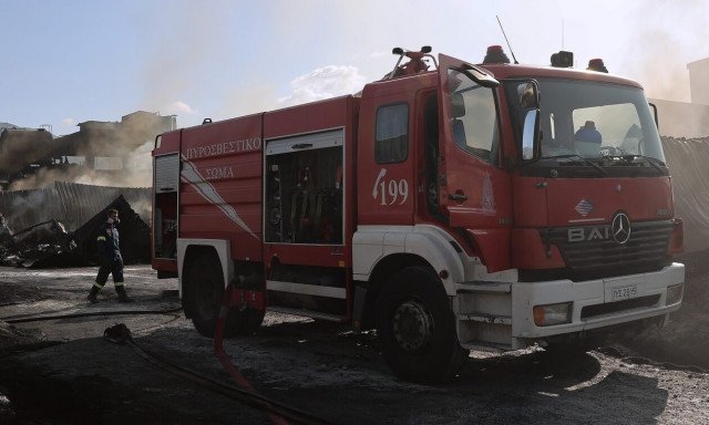 Φωτιά τωρα στη Θεσσαλονίκη