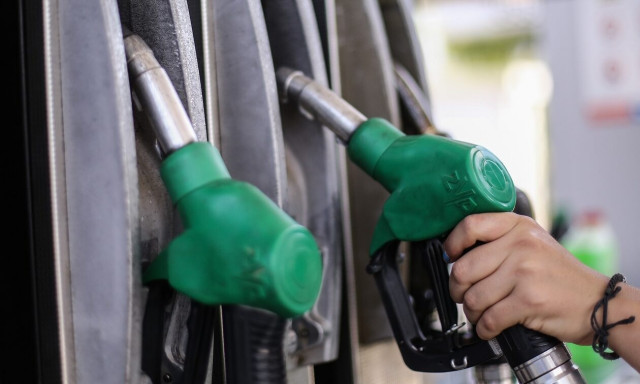 Fuel Pass 2: Καθυστερήσεις στην καταβολή του - Πότε θα γίνει το πρώτο «κύμα» πληρωμών