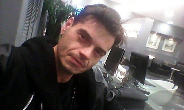 Στο νοσοκομείο της Ρόδου νοσηλεύεται ο γνωστός τραγουδιστής, Γιώργος Δασκαλάκης.