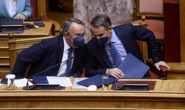 Η μάχη της κυβέρνησης κατά των ανατιμήσεων: Τα μέτρα που εξετάζει το οικονομικό επιτελείο