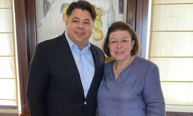 Συνάντηση της υπουργού Πολιτισμού και Αθλητισμού Λ. Μενδώνη με τον πρέσβη των ΗΠΑ Τζ. Τσούνης