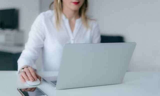 Πότε ξεκινούν οι αιτήσεις για 914 θέσεις σε δημόσια ΙΕΚ Τουρισμού