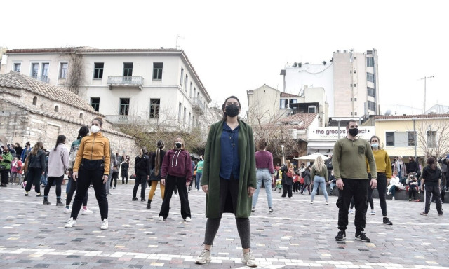 Greek unemployment rate eased to 12.1% in June