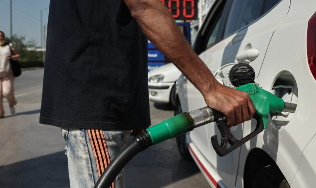 Fuel Pass 2: Πόσοι θα πληρωθούν από σήμερα – Έχουν ήδη πιστωθεί σχεδόν 24 εκατ. ευρώ