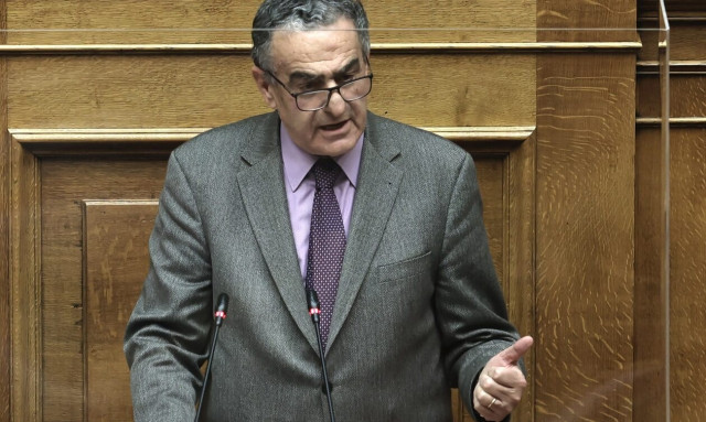 Διευκρινίσεις Αθανασίου: Ουδέποτε αμφισβήτησα τον πατριωτισμό των συναδέλφων μου