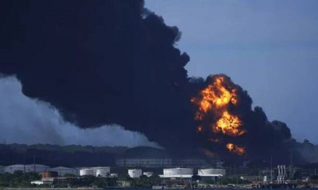 Κούβα: Δεύτερος πυροσβέστης νεκρός στην κατάσβεση της πυρκαγιάς σε πετρελαϊκές εγκαταστάσεις