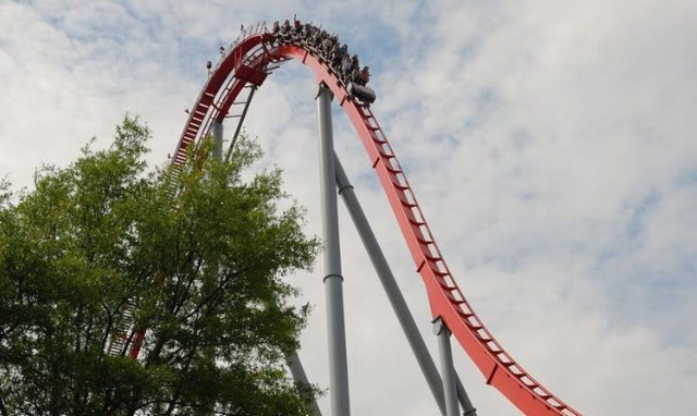 Γερμανία: 34 τραυματίες σε λούνα παρκ - Συγκρούστηκαν τρενάκια