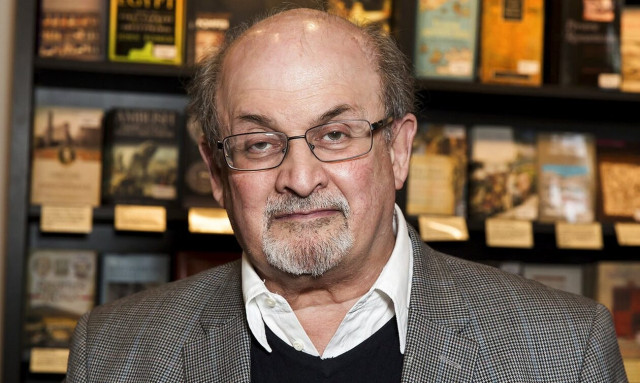 Ιράν: Ο συντηρητικός Τύπος συγχαίρει τον δράστη της επίθεσης κατά του Σαλμάν Ρούσντι