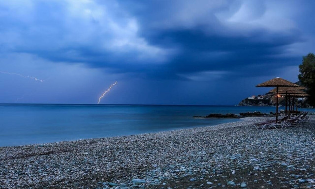 Άστατος ο καιρός το Σαββατοκύριακο με βροχές, καταιγίδες, χαλάζι και κεραυνούς - Πότε θα βελτιωθεί