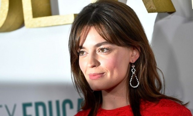 Η Έμμα Μάκεϊ του «Sex Education» θα ενσαρκώσει την διάσημη Αγγλίδα μυθιστοριογράφο, Έμιλι Μπροντέ