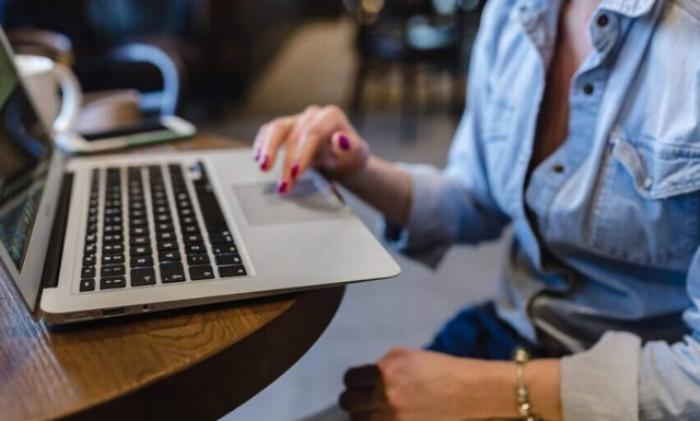 Γιατί η πολλή σκέψη κουράζει σαν τη χειρωνακτική εργασία, σύμφωνα με γαλλική έρευνα